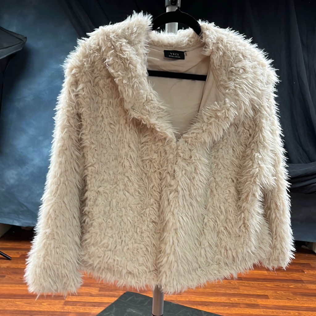 Previously Worn In Great Condition Previously Worn In Great Condition
